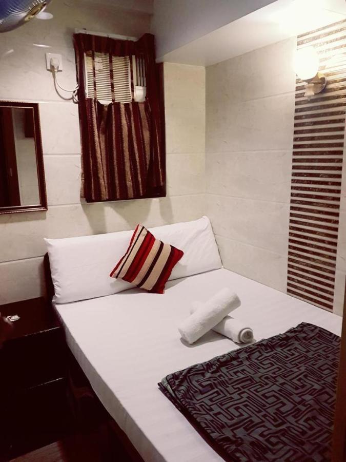 New Fortunate Guest House Hongkong Exteriör bild