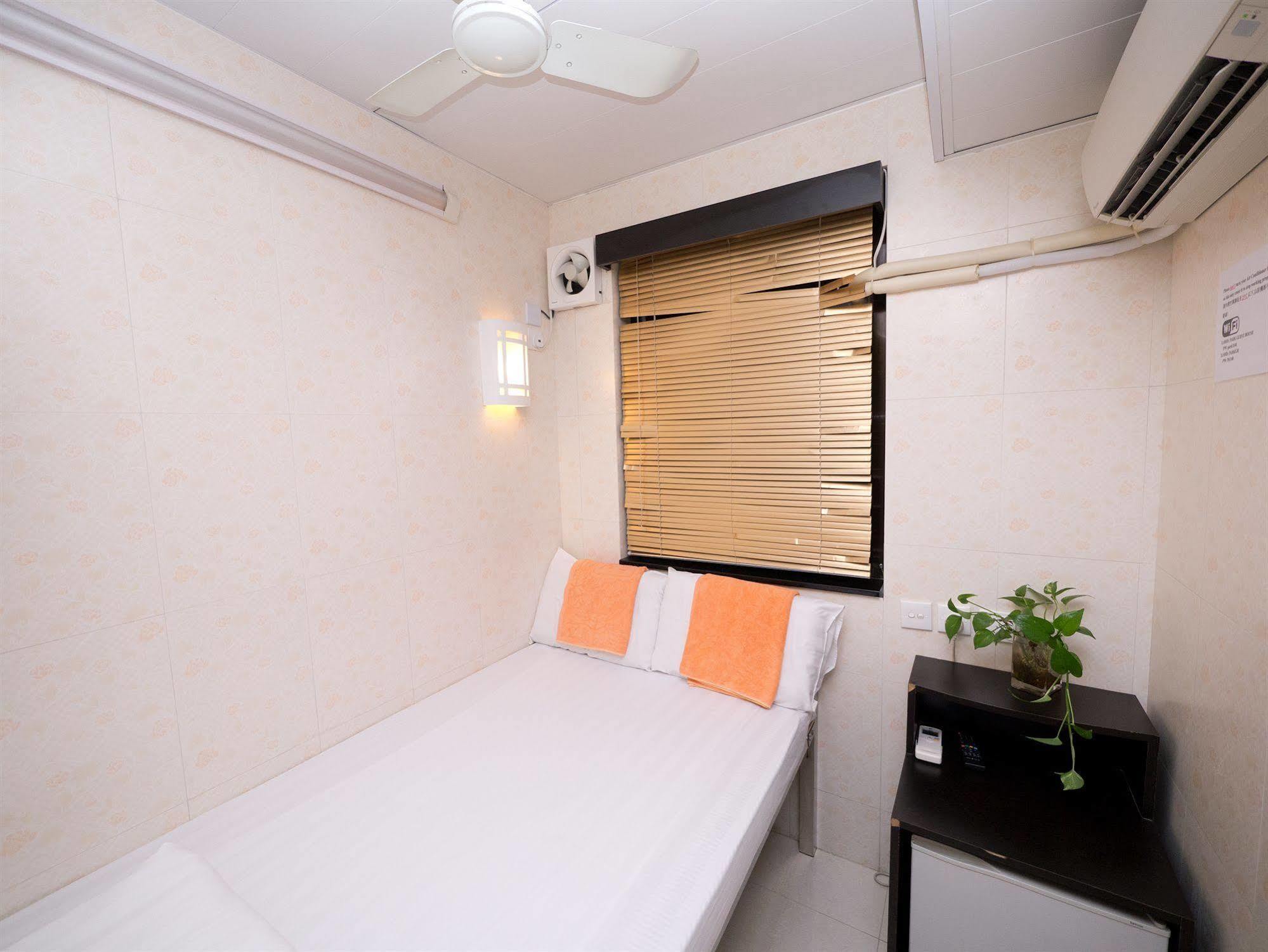 New Fortunate Guest House Hongkong Exteriör bild