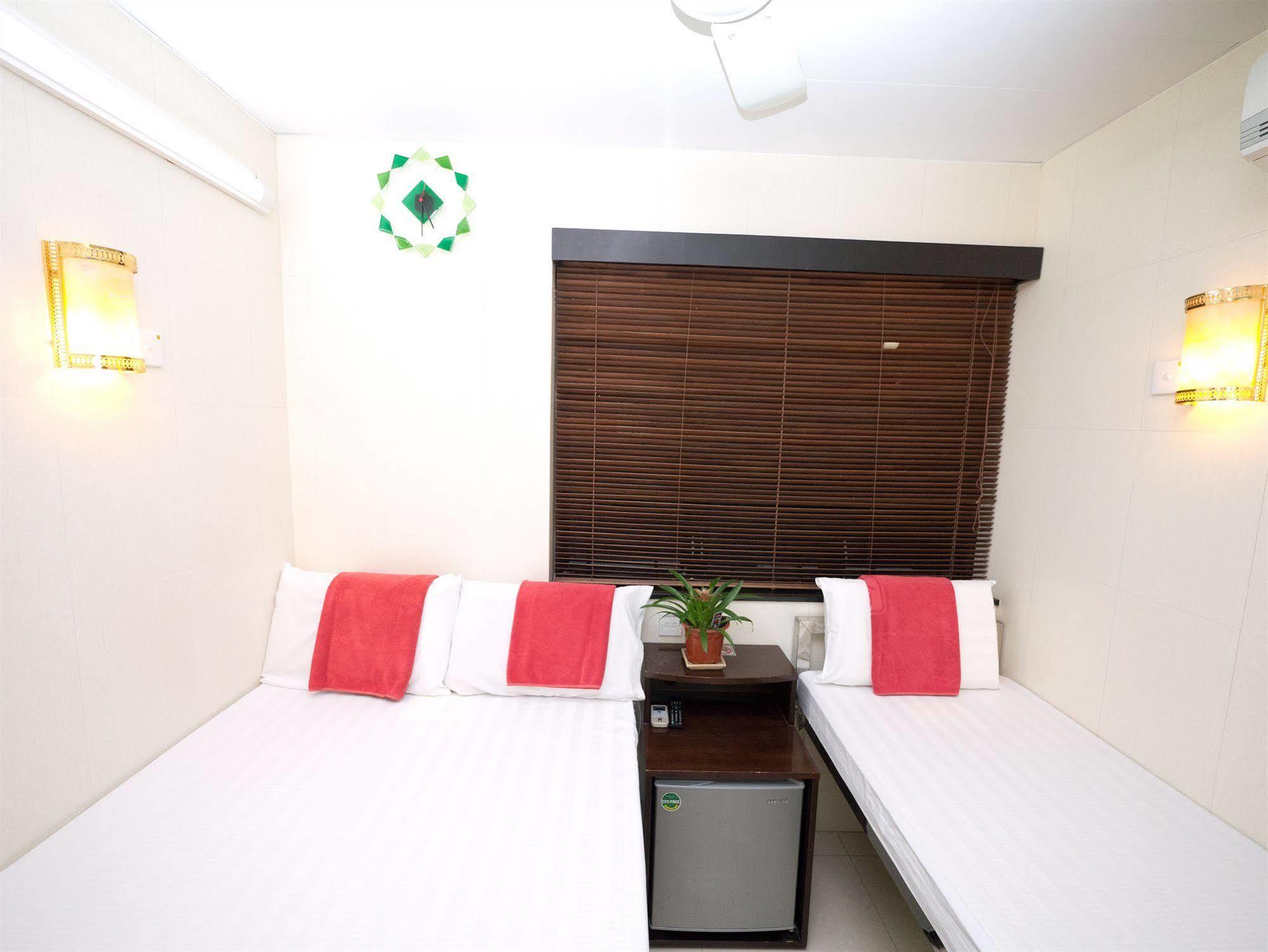 New Fortunate Guest House Hongkong Exteriör bild