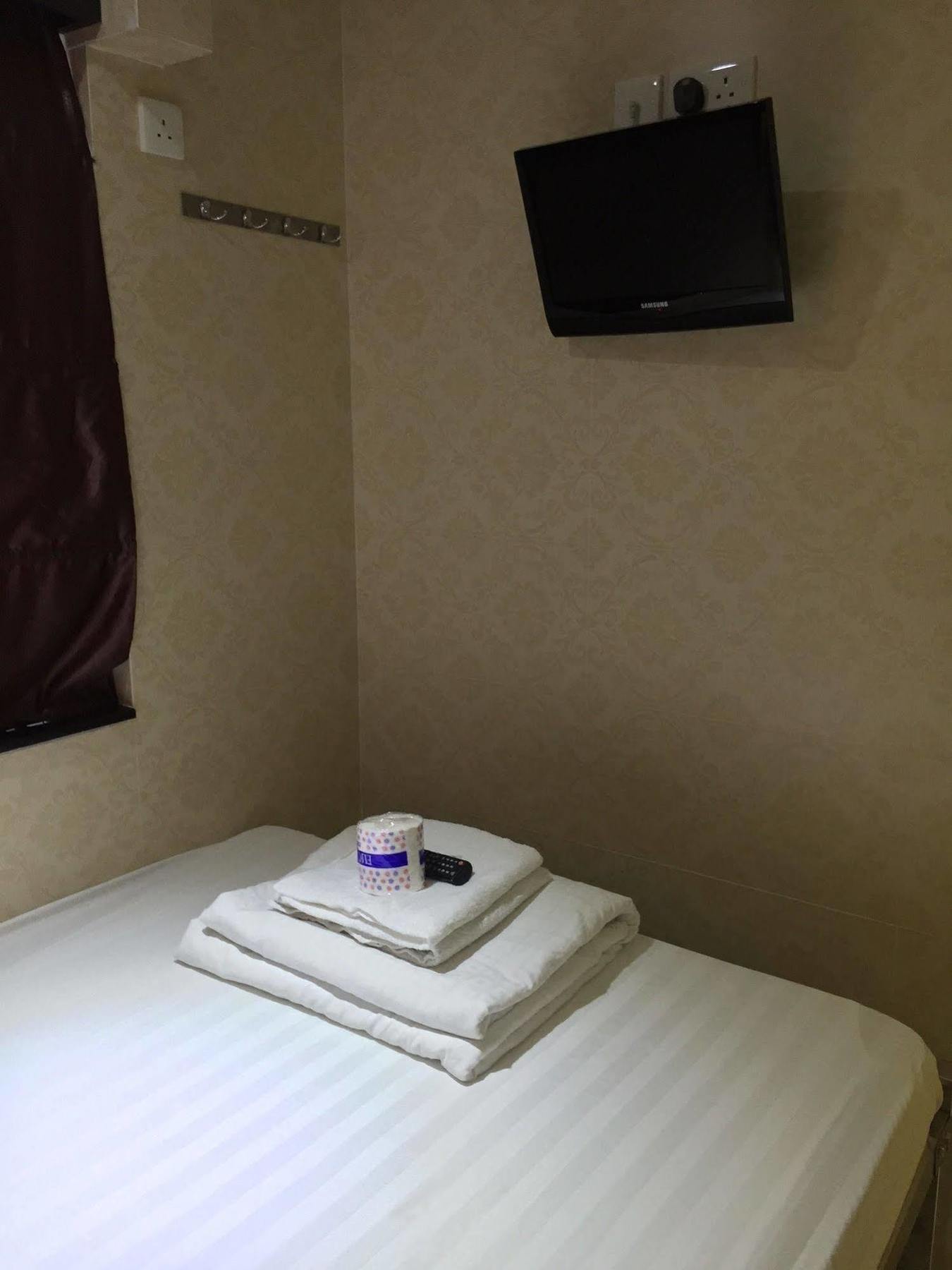 New Fortunate Guest House Hongkong Exteriör bild